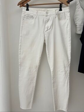 MOTHER  30in waist soft white stretch VGUC light jeans length 26 1/2